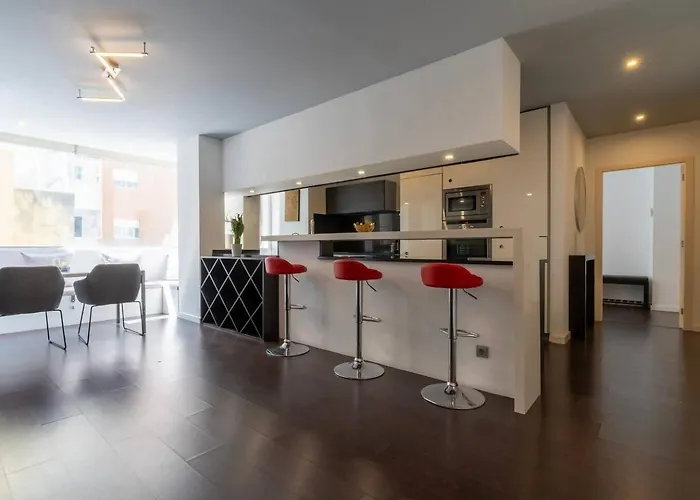 شقة Spacious 2br En Suite, Downtown بورتو