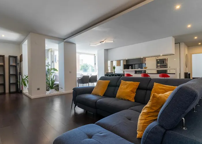 Spacious 2br En Suite, Downtown Lägenhet *