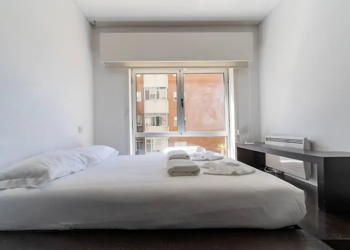 Spacious 2br En Suite, Downtown Lejlighed *