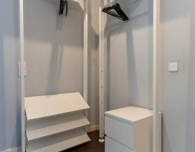 Spacious 2br En Suite, Downtown Porto