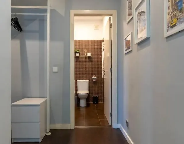 Spacious 2br En Suite, Downtown *