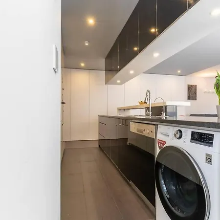 Spacious 2br En Suite, Downtown * 포르투